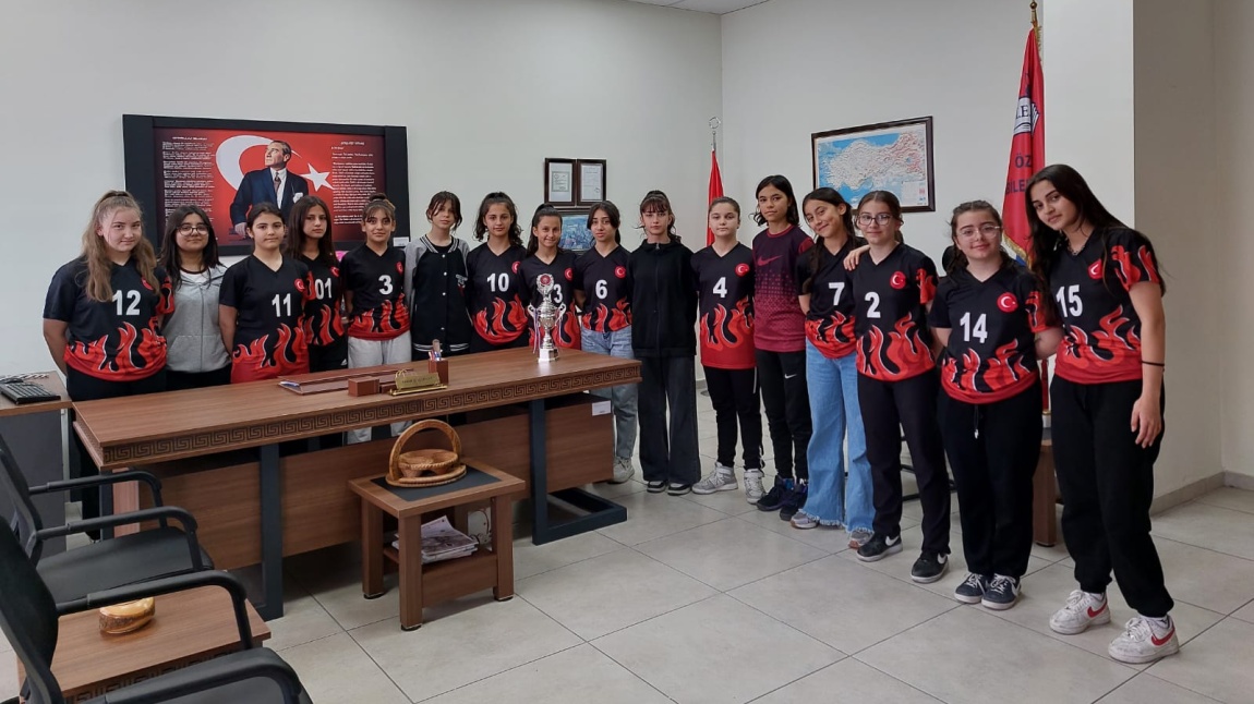 Yıldız Kız Voleybol Takımı Ankara 5.si Olmuştur.